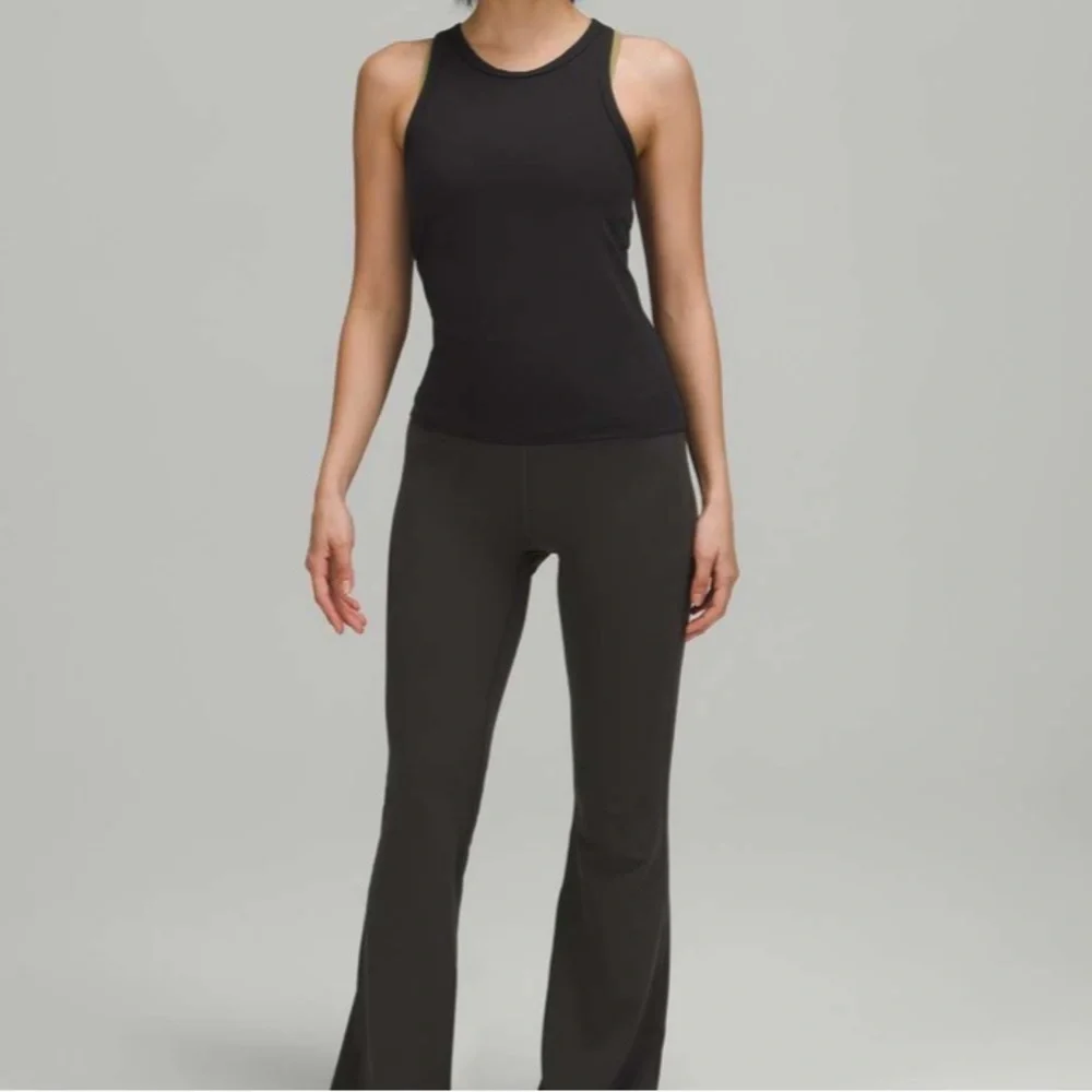 Lululemon I 6